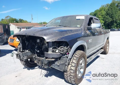 2015 Ram 1500 Laramie z USA, uszkodzony, nr VIN 1C6RR7VM8FS579227